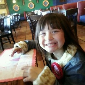 Meet your Posher, Kelly